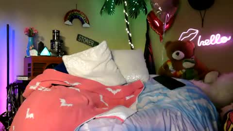 Snapshot of sweetcarimilla83 chatting on March 3, 8:09 am Jillian online show from March 3, 8:09 am