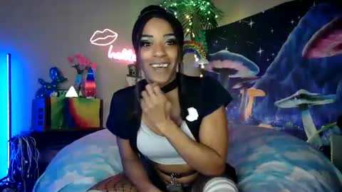 Snapshot of sweetcarimilla83 chatting on March 20, 5:56 am Jillian online show from March 20, 5:56 am