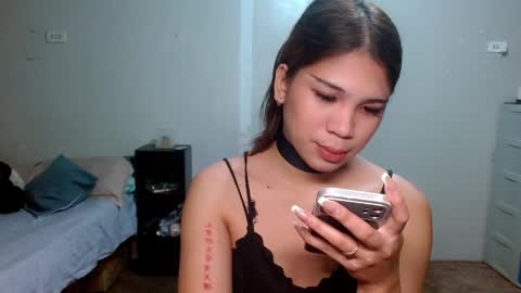 Snapshot of sweetcarla_xxx chatting on June 24, 1:32 pm Carla online show from June 24, 1:32 pm