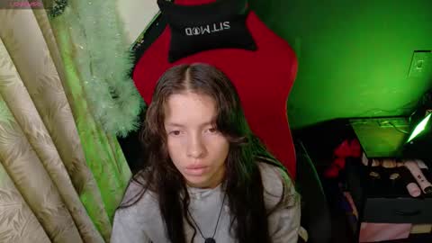 sweetdam12 online show from February 16, 8:38 pm