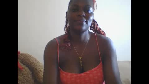 Snapshot of sweetdarkskin chatting on June 8, 11:21 am CLARIS online show from June 8, 11:21 am