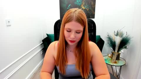 Snapshot of sweetdaylight chatting on May 21, 9:55 pm sweetdaylight online show from May 21, 9:55 pm