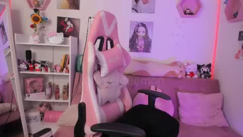 Vernica Help me to reach 80 likes thank you online show from June 25, 5:12 am