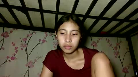 Snapshot of sweetdimple69 chatting on November 6, 2:18 pm sweetdimple69 online show from November 6, 2:18 pm