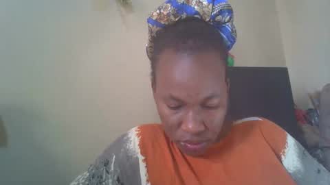 sweetdiva2012 online show from February 22, 5:19 am