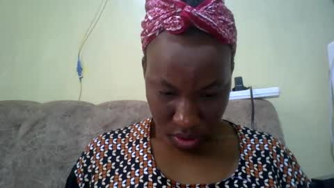 Snapshot of sweetdiva2012 chatting on June 18, 7:19 am sweetdiva2012 online show from June 18, 7:19 am