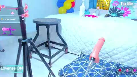 Snapshot of sweetebony_69 chatting on June 12, 1:43 pm Mia online show from June 12, 1:43 pm