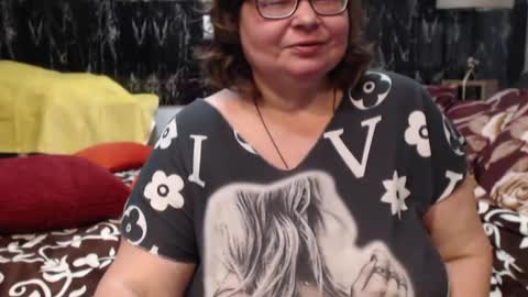 Snapshot of sweetestmilf4you chatting on March 14, 7:41 pm sweetestmilf4you online show from March 14, 7:41 pm