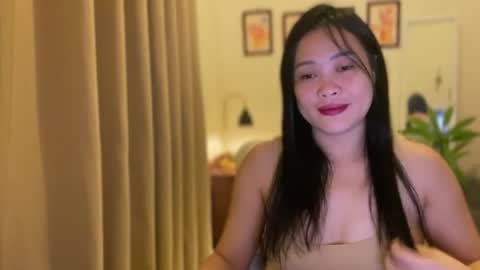 Snapshot of sweetestsmile_ chatting on May 30, 12:57 pm Khaye online show from May 30, 12:57 pm