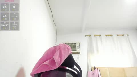 Snapshot of sweetfabianaxl chatting on April 28, 7:52 pm Fabiana online show from April 28, 7:52 pm