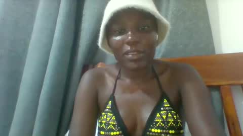 sweetfel online show from February 1, 7:45 pm