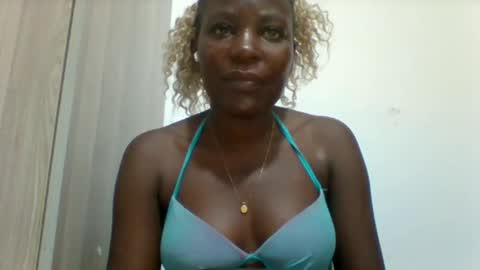 sweetfel online show from April 15, 8:31 pm