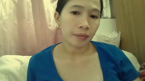 Snapshot of sweetfilipinawet chatting on October 23, 2:16 pm Stacy online show from October 23, 2:16 pm