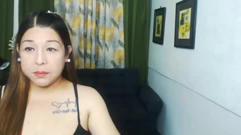 Snapshot of sweetflavor4uxxx chatting on December 26, 11:43 am GoddessAira4uTS online show from December 26, 11:43 am