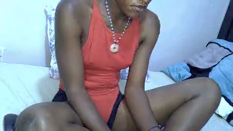 Snapshot of sweetge5063 chatting on June 8, 5:35 pm sweetge5063 online show from June 8, 5:35 pm
