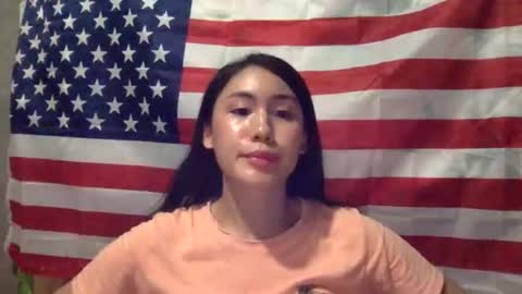 Snapshot of sweetgirllucy24xx chatting on February 15, 3:31 pm sweetgirllucy24xx online show from February 15, 3:31 pm