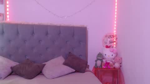 Sabrina y Eliot online show from January 7, 4:04 am