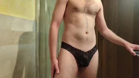 Snapshot of sweethornystud chatting on October 12, 4:50 pm sweethornystud online show from October 12, 4:50 pm