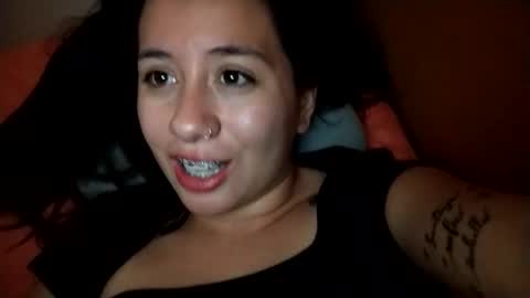 Ana Mara  i cant Make noise My family is here  online show from May 15, 5:47 am
