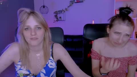 Snapshot of sweetie_chloe_ chatting on April 28, 2:27 am Chloe online show from April 28, 2:27 am