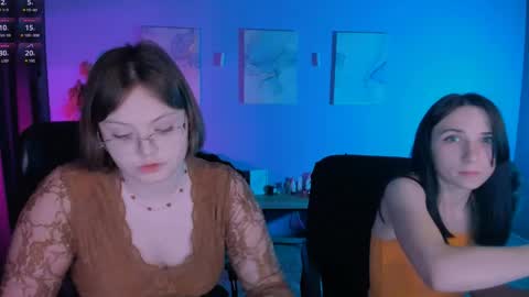 Snapshot of sweetie_chloe_ chatting on May 2, 7:41 pm Chloe online show from May 2, 7:41 pm