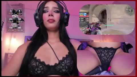 Snapshot of sweetie_cloe chatting on June 4, 10:38 pm sweetie_cloe online show from June 4, 10:38 pm