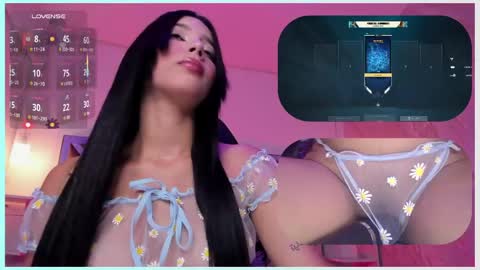 Snapshot of sweetie_cloe chatting on June 8, 9:15 pm sweetie_cloe online show from June 8, 9:15 pm