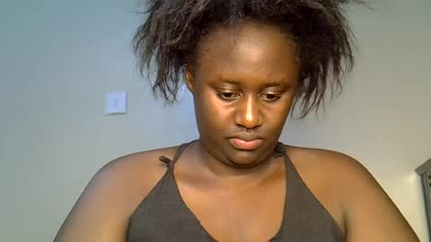 Snapshot of sweetie_lola chatting on July 21, 3:31 am Lola online show from July 21, 3:31 am