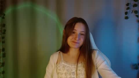 Snapshot of sweetie_lover chatting on October 2, 8:05 pm Annie online show from October 2, 8:05 pm