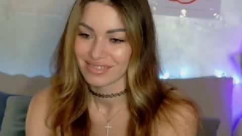 Snapshot of sweetiedarlingxoxox chatting on March 1, 2:08 pm Daddy Babby Girl online show from March 1, 2:08 pm