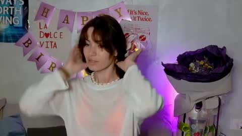 Snapshot of sweetiedarlingxoxox chatting on August 3, 2:33 pm Daddy Babby Girl online show from August 3, 2:33 pm