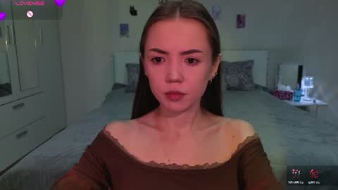 Snapshot of sweetieee_kira chatting on July 21, 3:20 am sweetieee_kira online show from July 21, 3:20 am