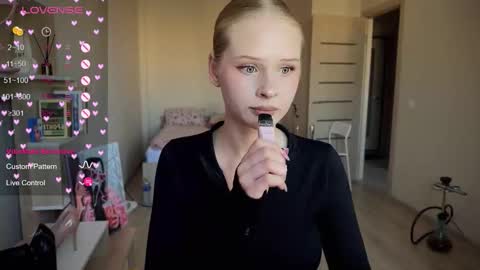 sweetie Lisa3 online show from September 11, 2:50 pm