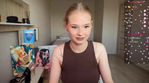 sweetie Lisa3 online show from October 21, 9:54 am