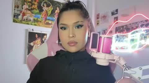 SweetJess online show from March 23, 5:00 am