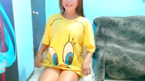 jona online show from February 4, 2:06 am