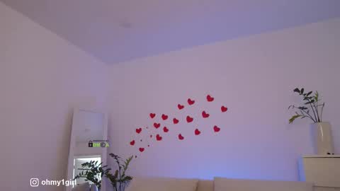 SweetKira1 online show from February 14, 8:00 am