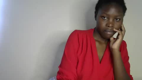 Snapshot of sweetkirrie chatting on May 1, 9:14 am sweetkirrie online show from May 1, 9:14 am