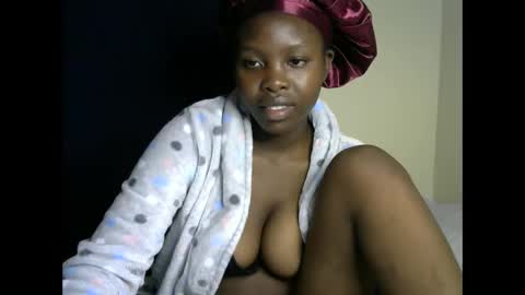 Snapshot of sweetkirrie chatting on May 17, 10:06 pm sweetkirrie online show from May 17, 10:06 pm