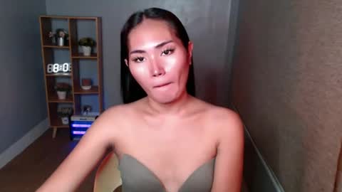   online show from December 7, 1:58 am