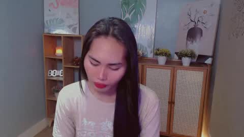   online show from March 12, 11:01 pm
