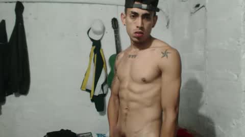 Snapshot of sweetlatinakim chatting on March 7, 10:45 am Camilo online show from March 7, 10:45 am