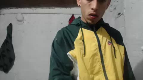Snapshot of sweetlatinakim chatting on March 22, 12:41 pm Camilo online show from March 22, 12:41 pm