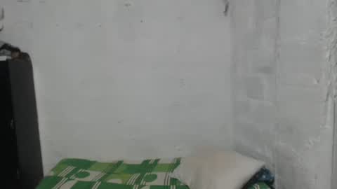 Snapshot of sweetlatinakim chatting on April 13, 10:21 am Camilo online show from April 13, 10:21 am