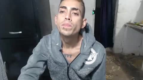 Snapshot of sweetlatinakim chatting on June 8, 12:16 pm Camilo online show from June 8, 12:16 pm