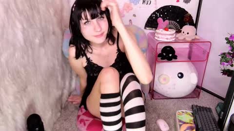 Sweet Laumina online show from February 3, 8:52 am