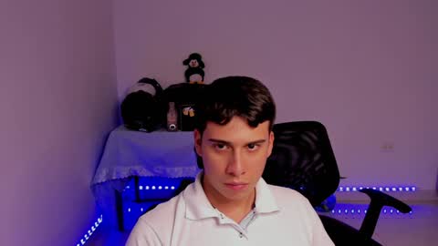 Lian online show from December 9, 8:55 am