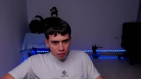 Lian online show from December 12, 7:52 am