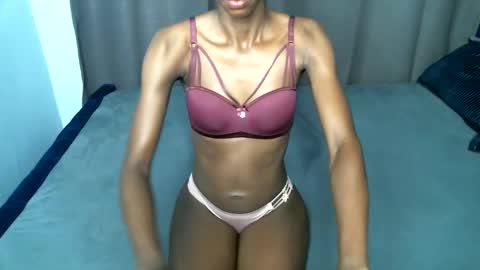 Snapshot of sweetlilly2540 chatting on October 30, 7:25 pm sweetlilly2540 online show from October 30, 7:25 pm