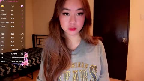 Snapshot of sweetlovepinay04 chatting on May 15, 5:03 am Zoe online show from May 15, 5:03 am